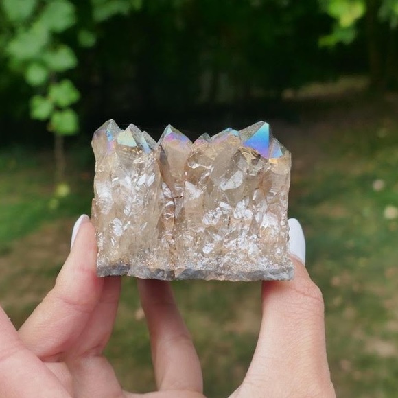 Titanium Aura Quartz Crystal - Picture 4 of 10